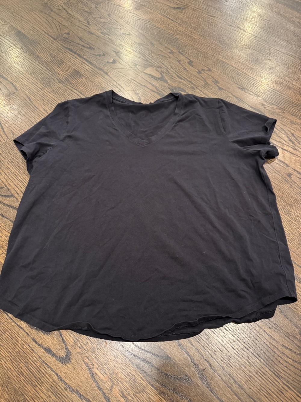 Lululemon Love Tee V